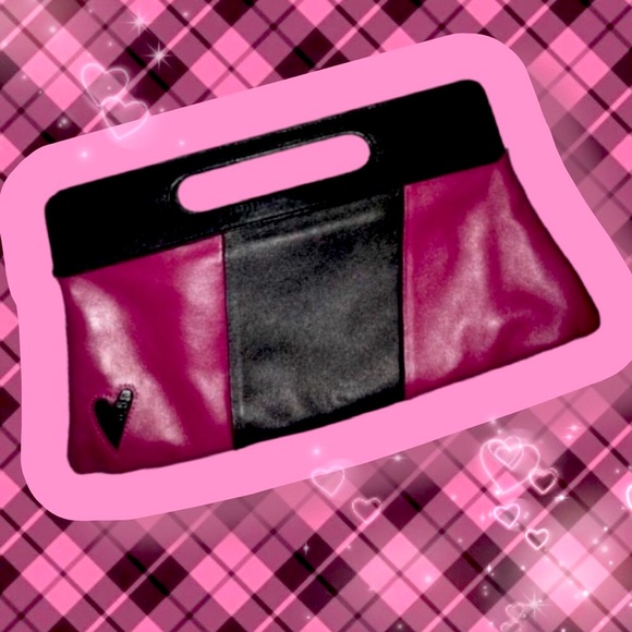 T-Bags Heart Clutch Two Tone Magenta & Black - Picture 3 of 9